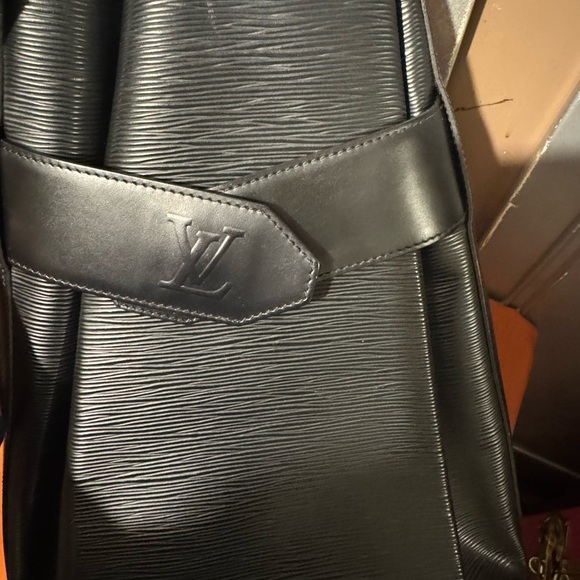 LV epi Sac d’epaule - Picture 2 of 14